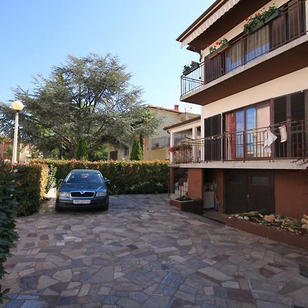 Apartments With A Parking Space Umag - 7666 Exterior photo