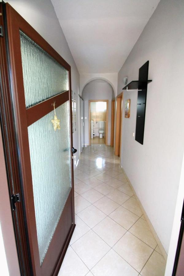 Apartments With A Parking Space Umag - 7666 Exterior photo